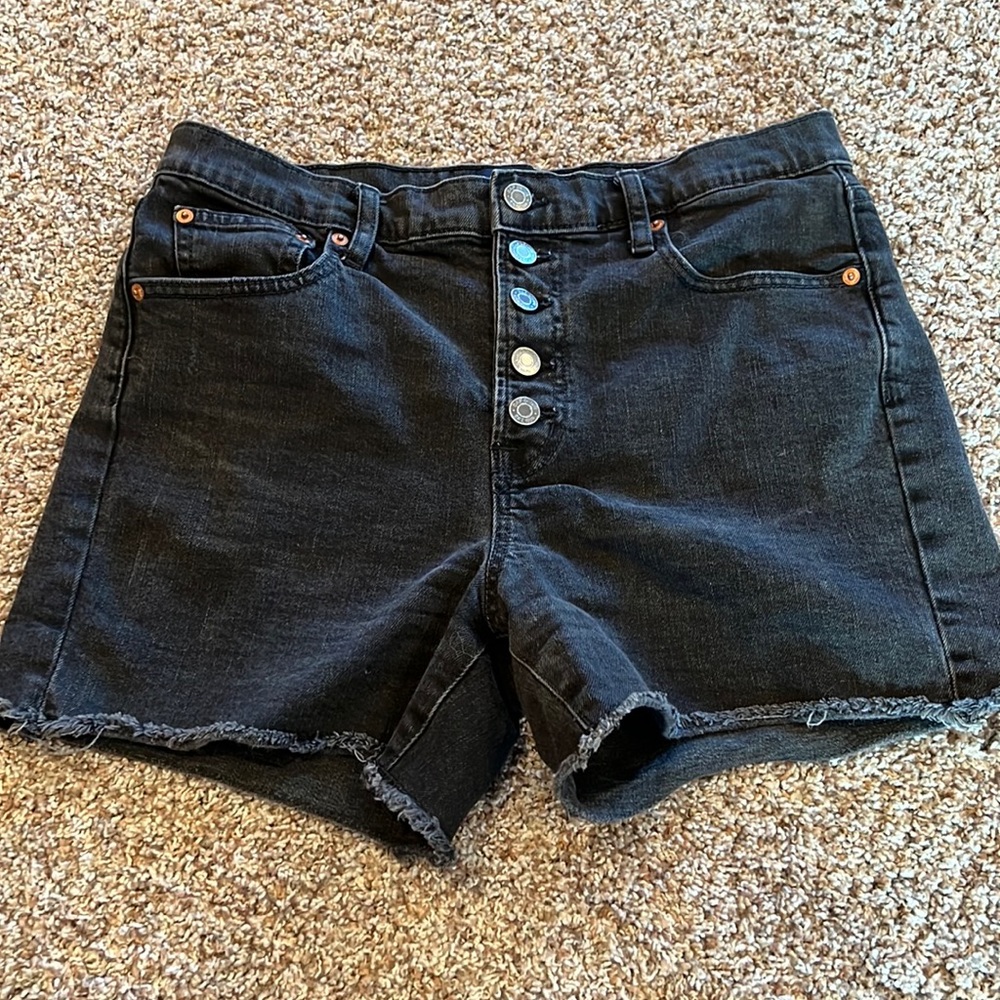 GAP shorts